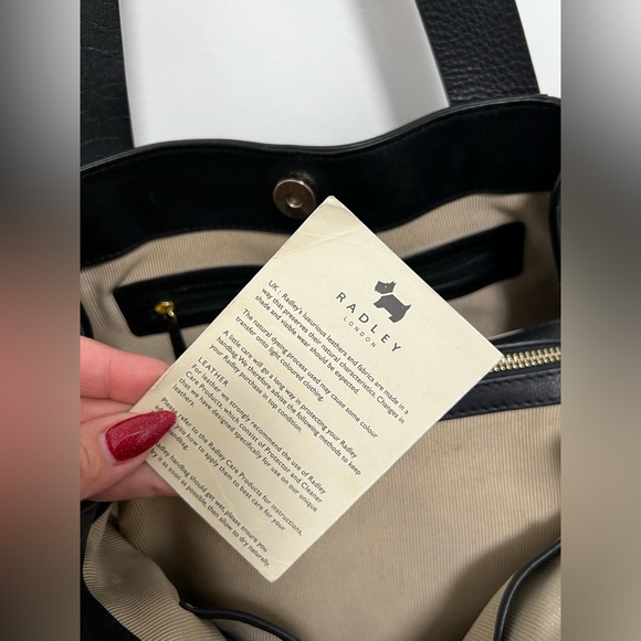 Radley London Black Leather Bag - Picture 11 of 16